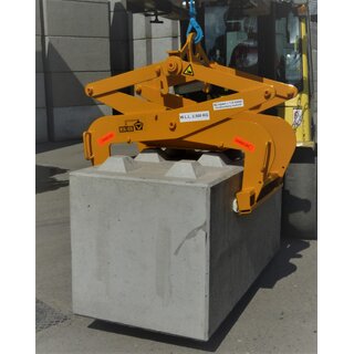 An image of a concrete block lifting clamp from BSV lifting large concrete elements.